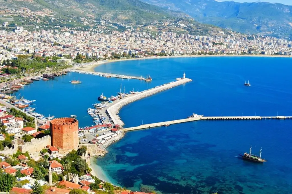 Alanya city walking tour