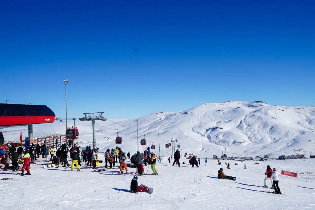 Mount Erciyes Ski Tour From Cappadocia