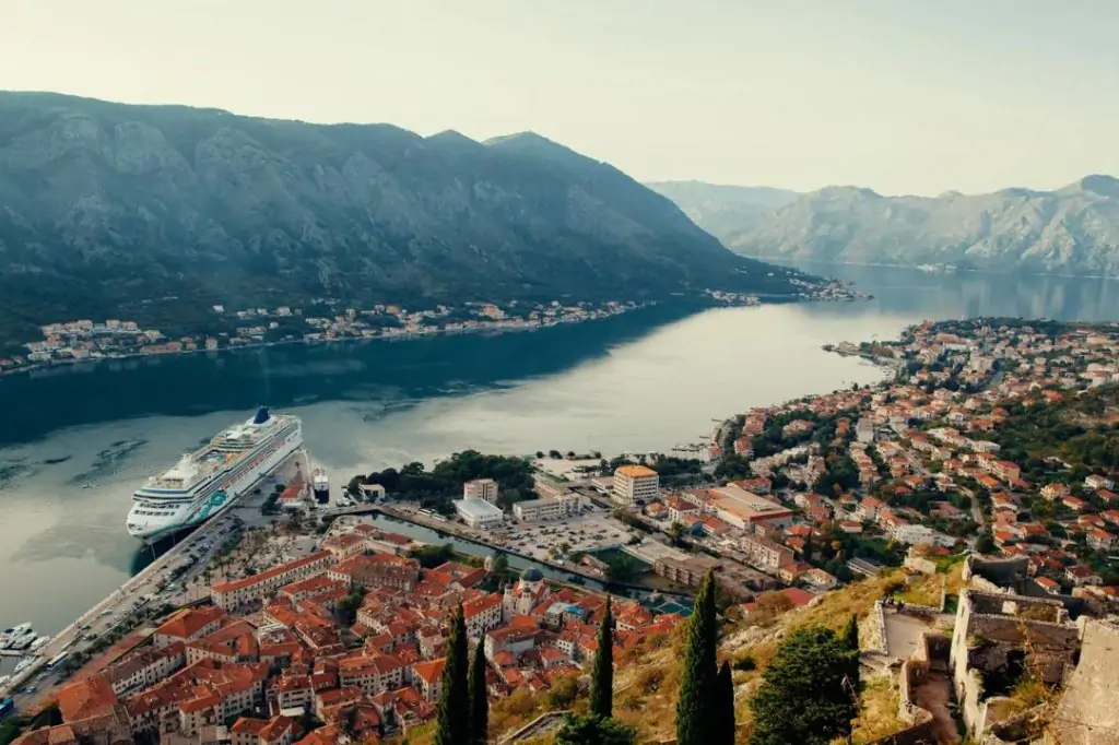 Scenic Boka Bay Cruise