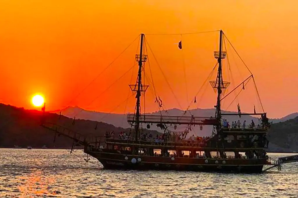 Bodrum Pirate Boat Trip